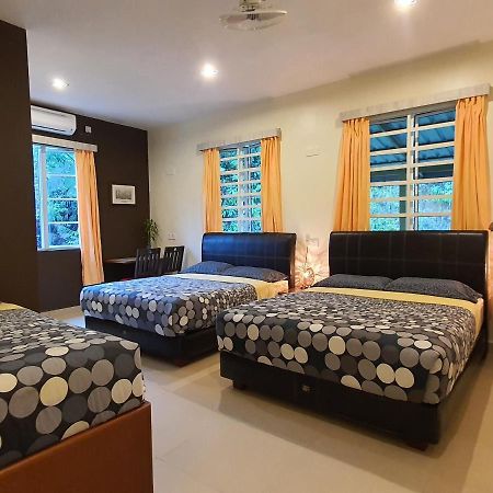 Fathers Guesthouse Bungalow Камерон-Хайлендс Экстерьер фото