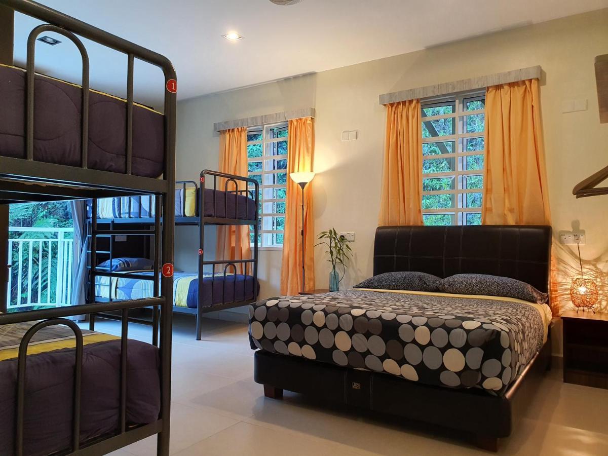 Fathers Guesthouse Bungalow Камерон-Хайлендс Экстерьер фото
